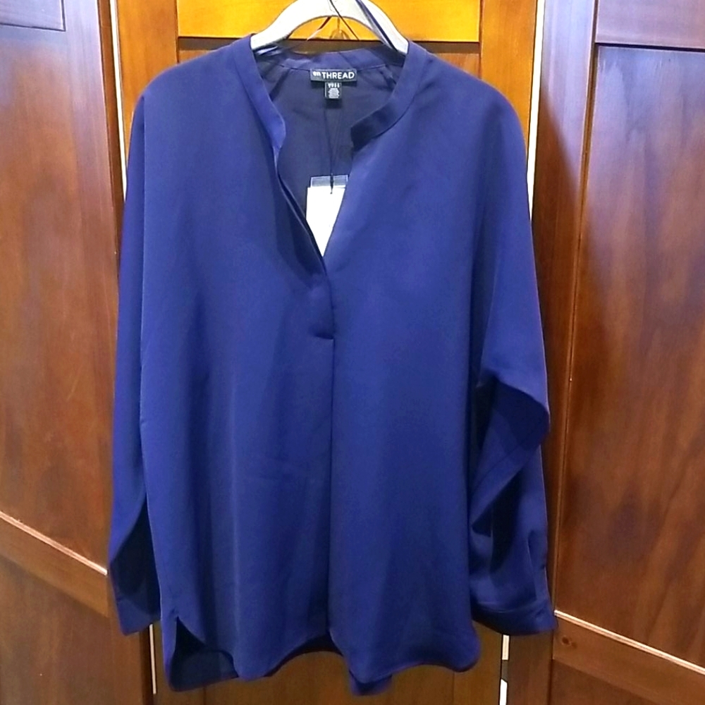 COPY - En Thread navy blue v neck blouse size s NWT